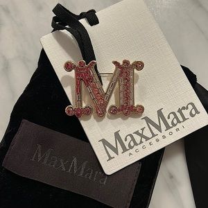 Brand new MaxMara brooch with tags